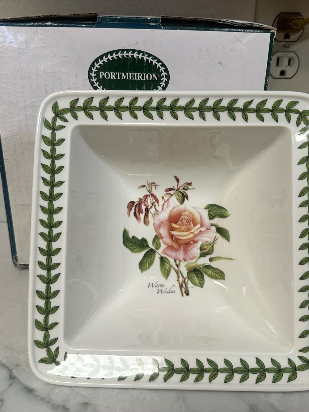 PORTMEIRION Botanic Roses Square Salad Bowl 8.5” Warm Wishes NEW
